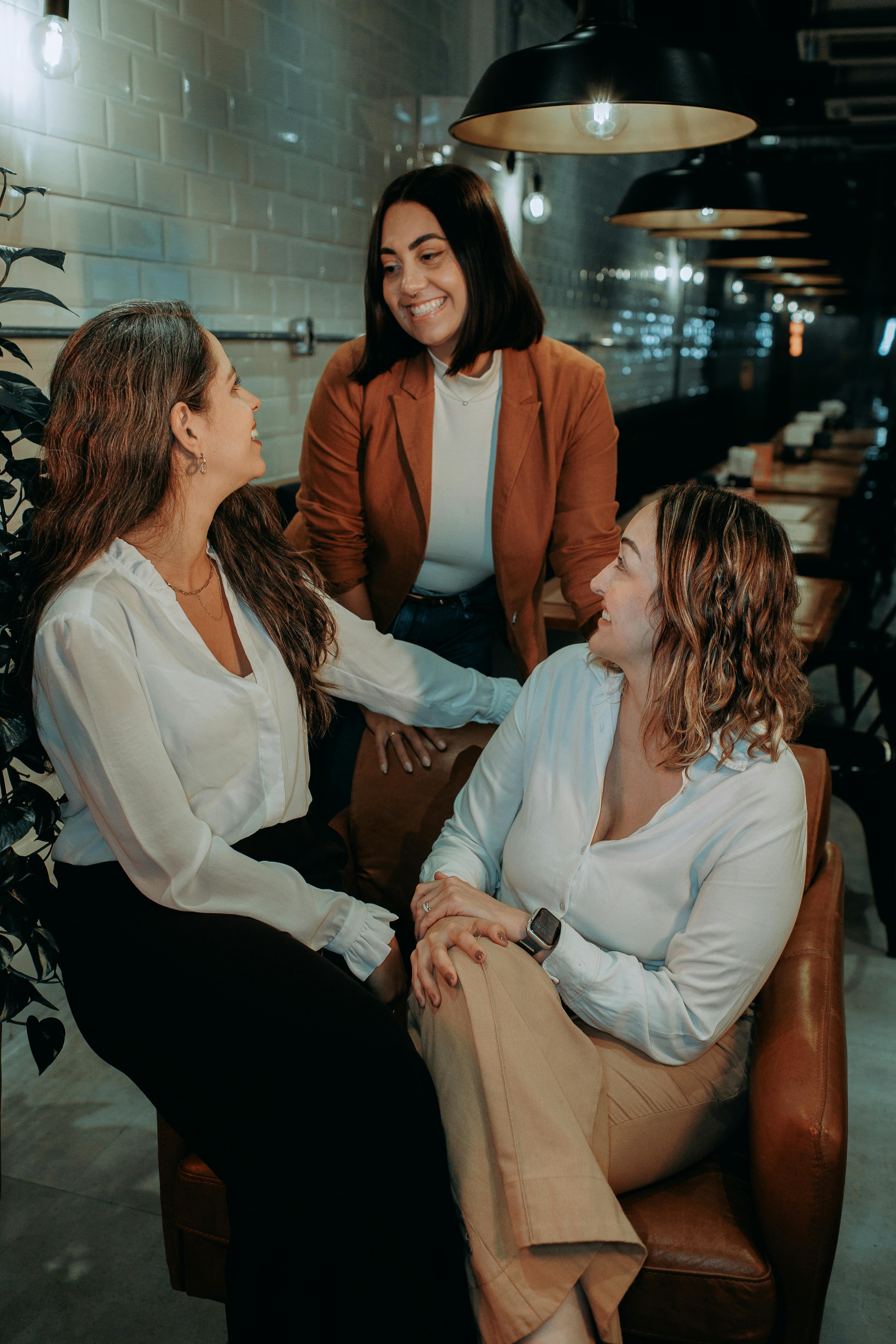 Jewellery for Women in Their 30s: Timeless Pieces Worth Investing In MarauxJewellery