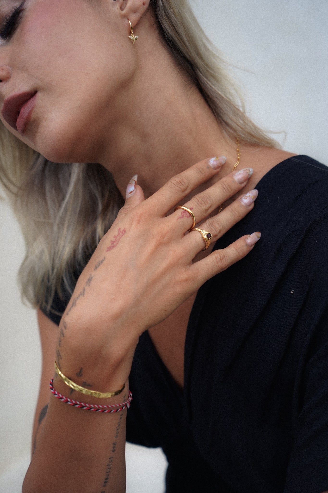 Alexis Ring Dark Red garnet