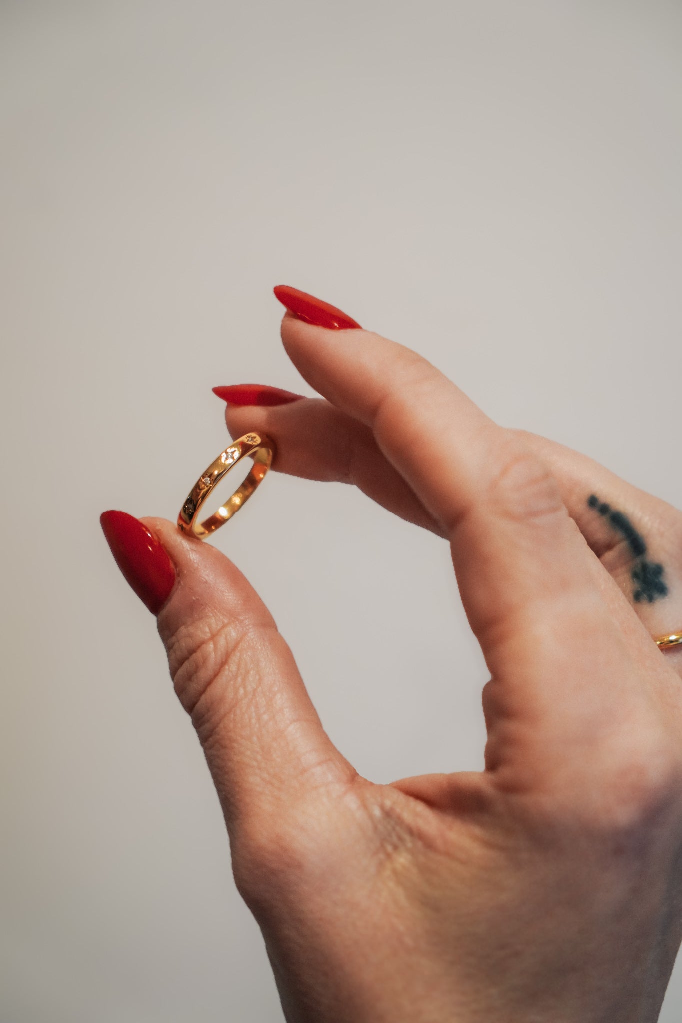 Celeste Star Band Ring