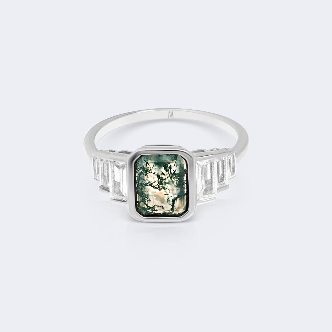 Detail of the green moss agate stone in the Kathryn ring setting