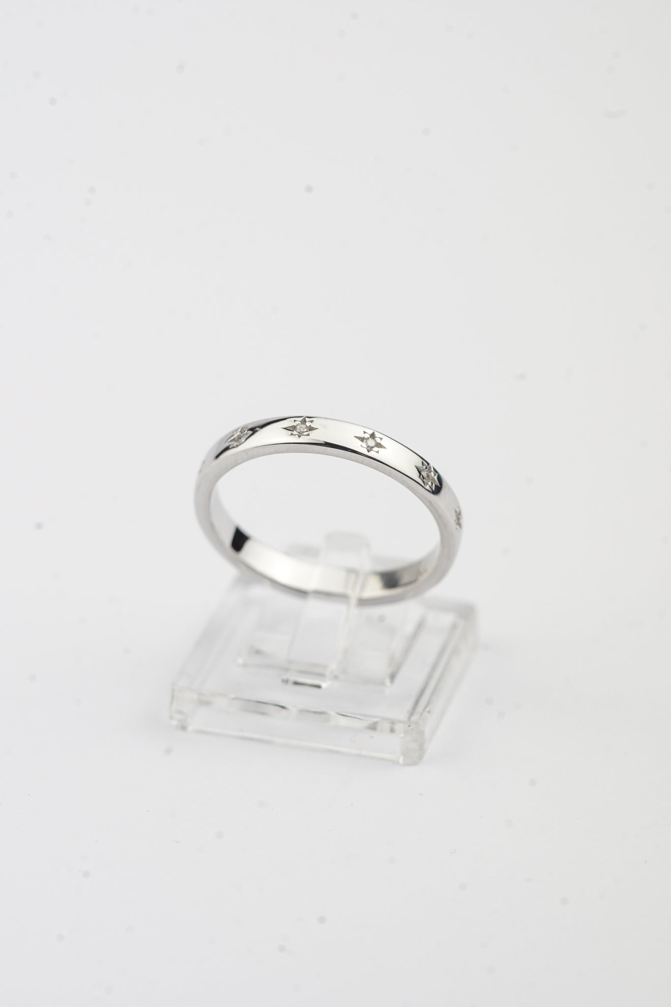 Celeste Star Band Ring