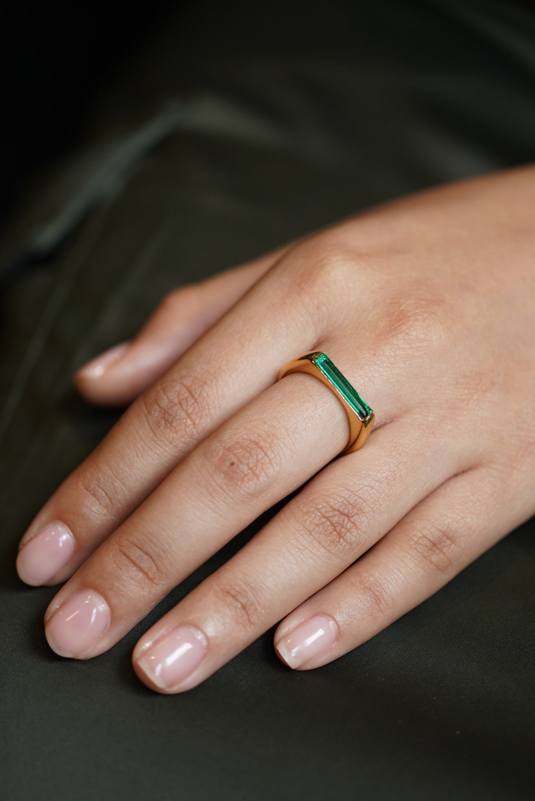 Gold vermeil Green soho ring contemporary design 
