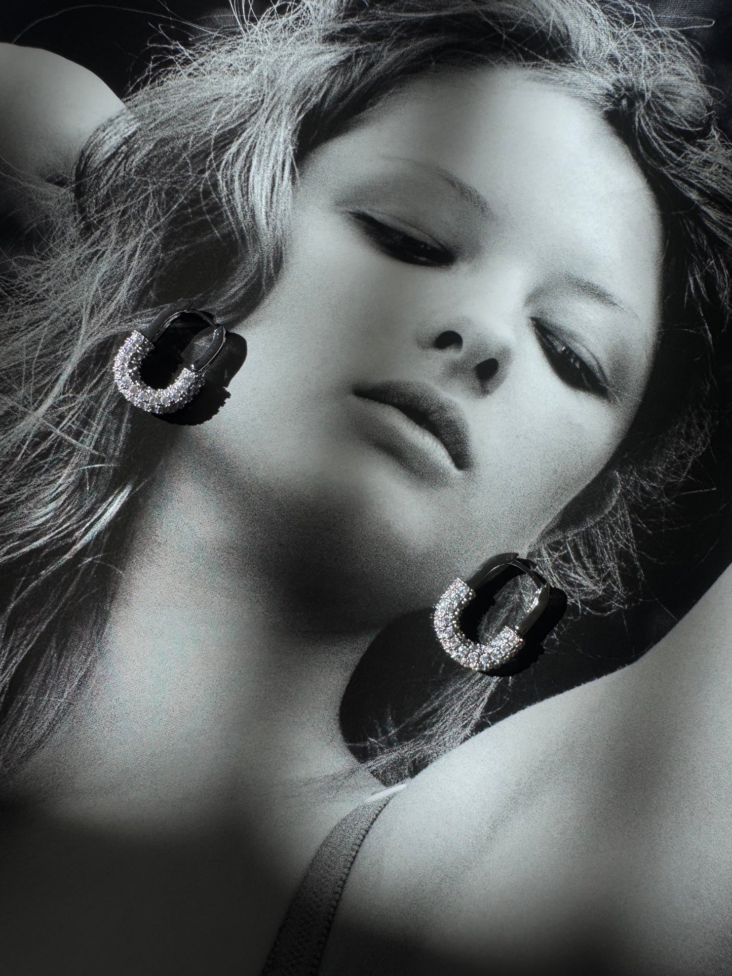 Chloé Oval Earrings MarauxJewellery