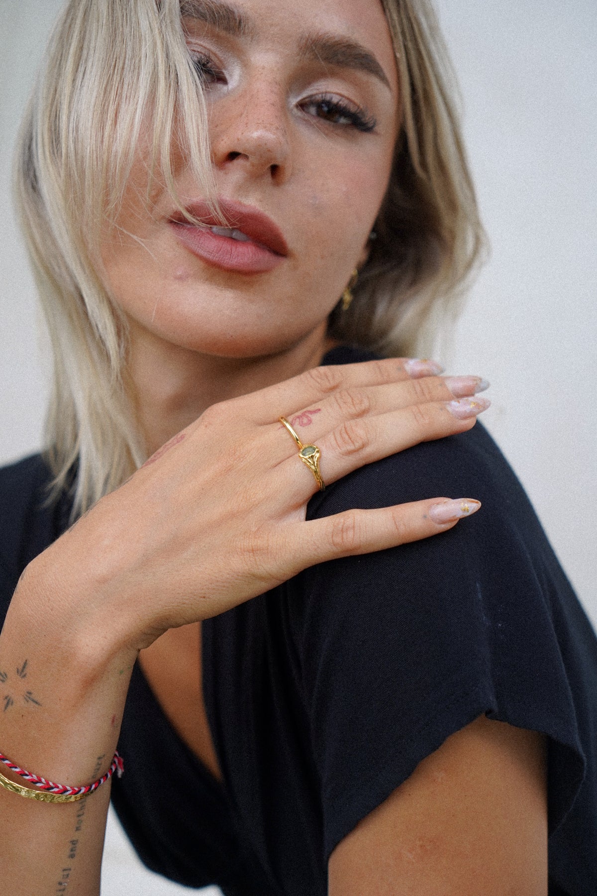 Alexis Ring Light Olive Green