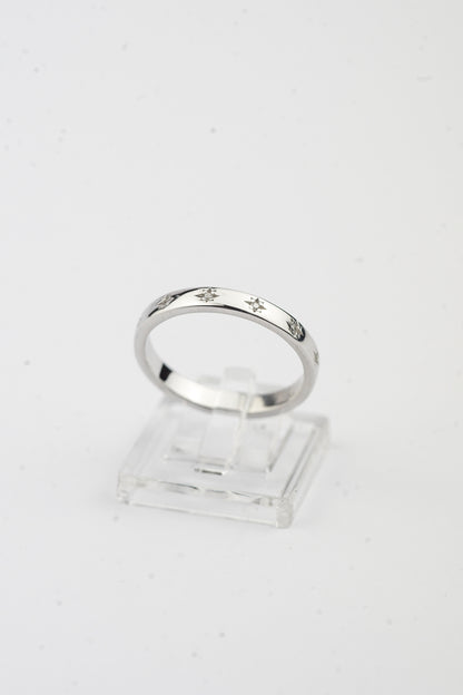 Celeste Star Band Ring
