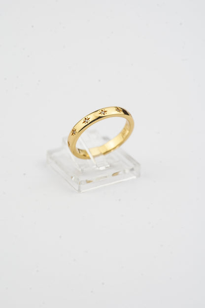 Celeste Star Band Ring