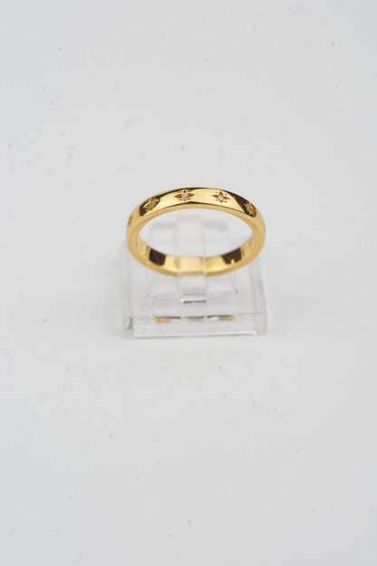 Celeste Star Band Ring